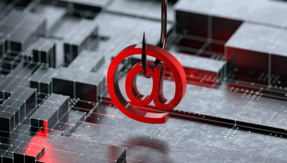 Phishing_iStock-1278700556-scaled-e1684886462678-1536x768-1